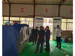 和靈石縣第一職業(yè)高中校領導在?？疾?/>
                    </a>
                    </div>
                  </div>
                  <div   id=